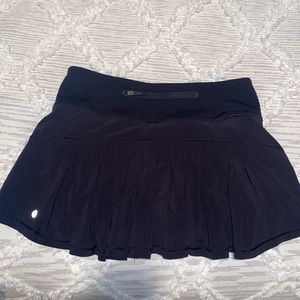 LULULEMON tennis skirt.
